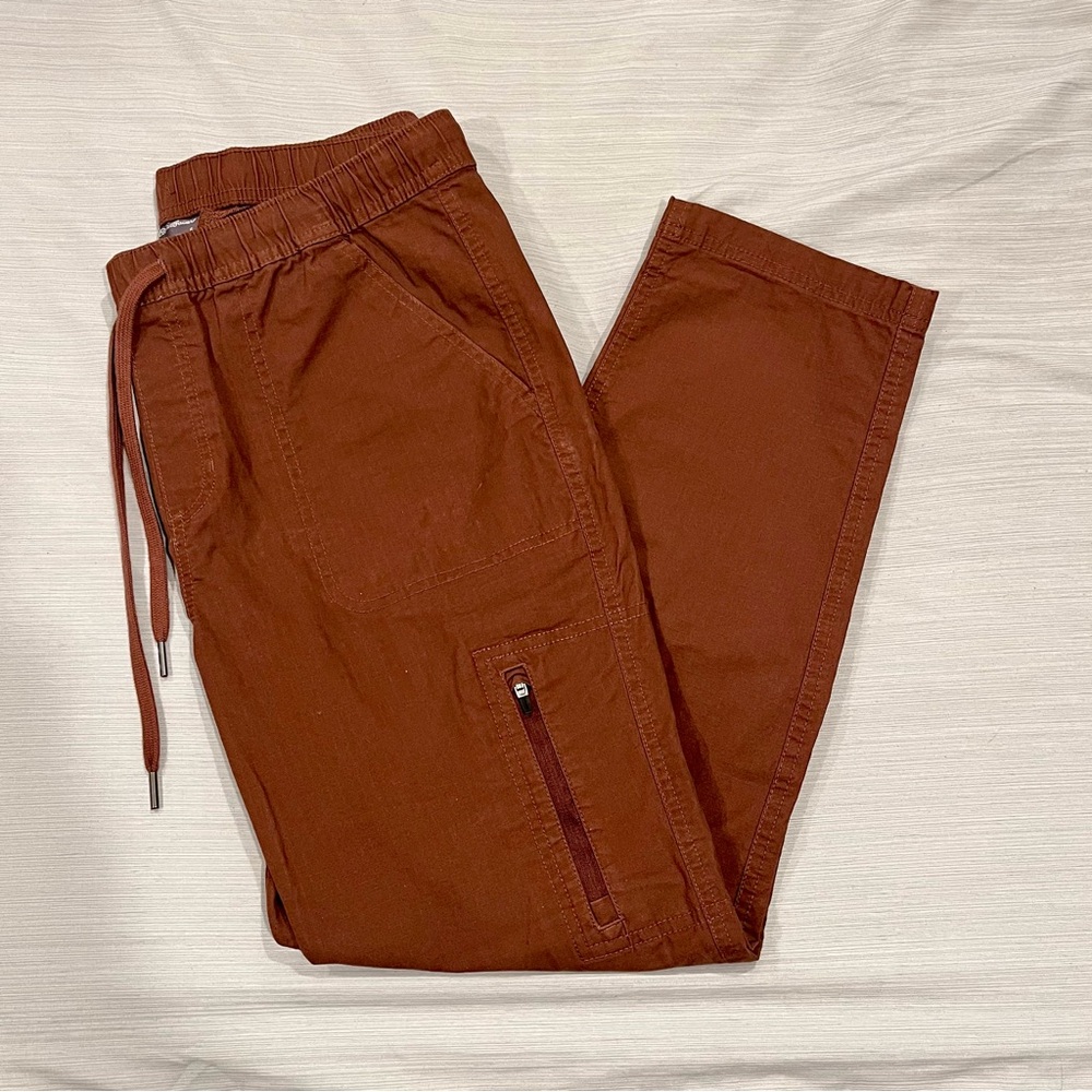 Eddie Bauer women’s cargo pants